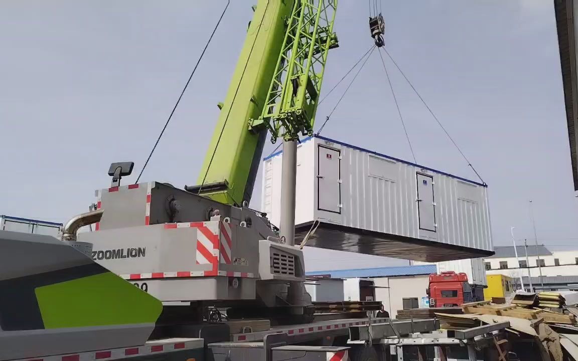 崇川集装箱吊装